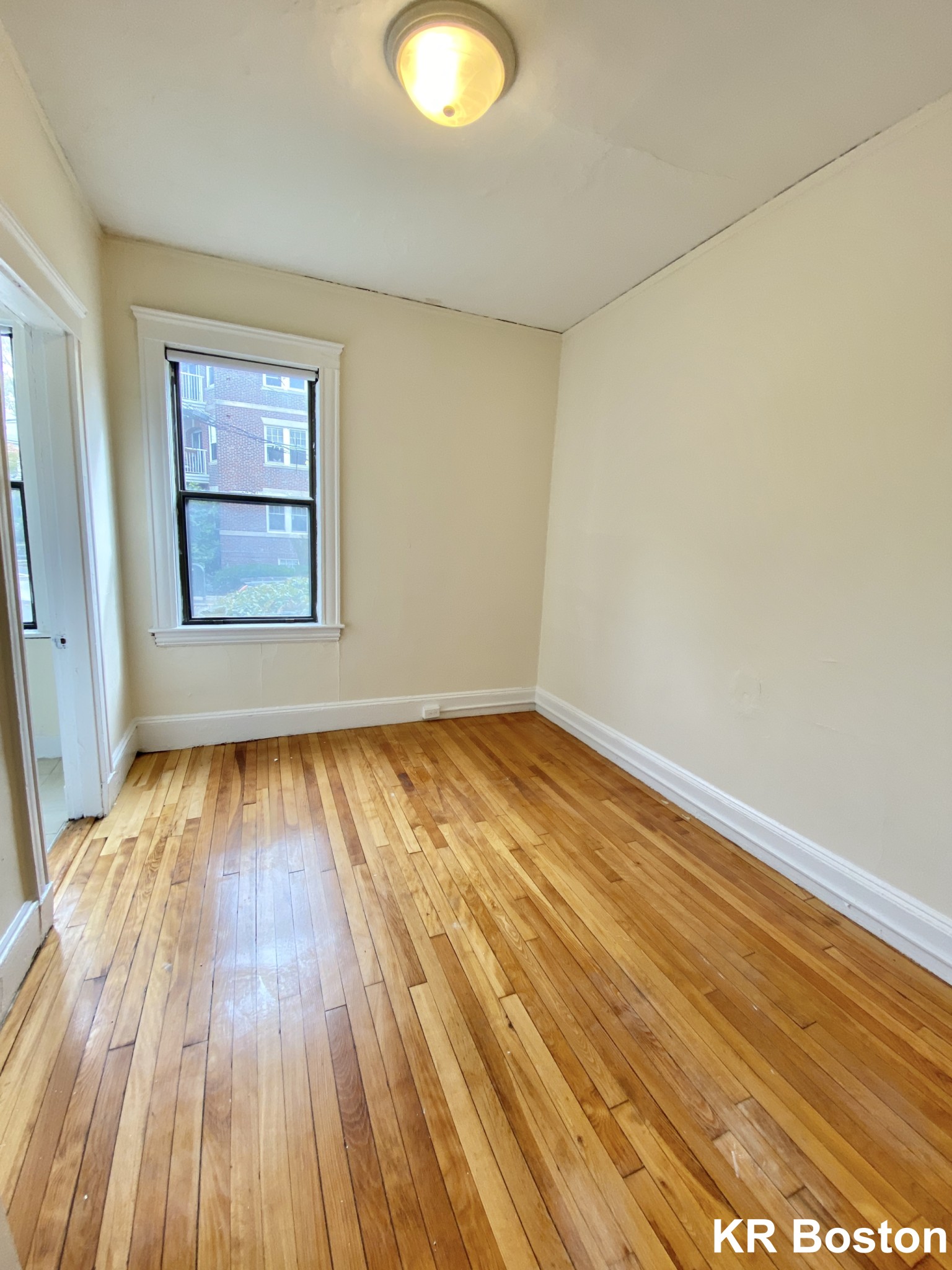 26 Hamilton Rd, Longwood