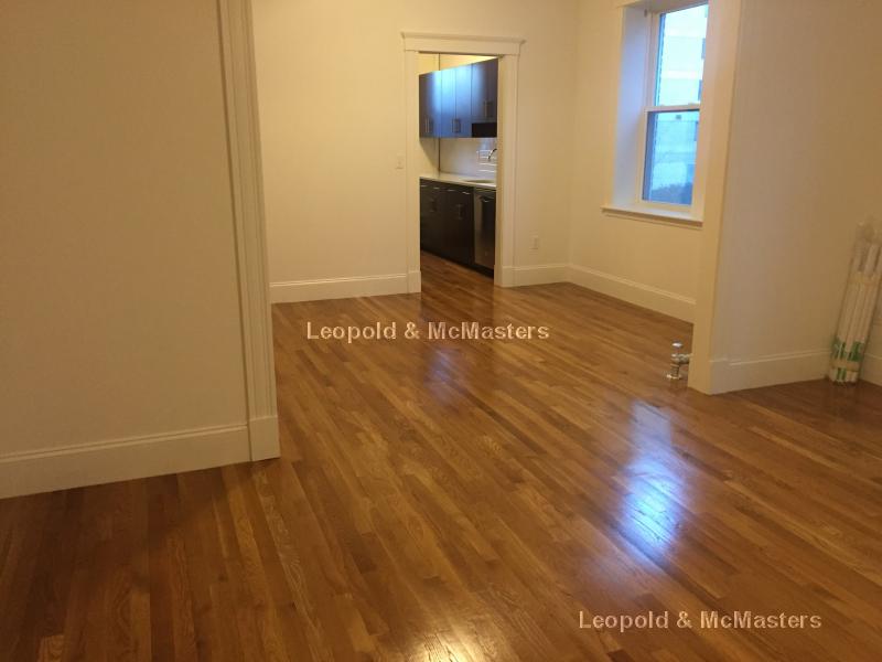 83 Winchester St, Coolidge Corner