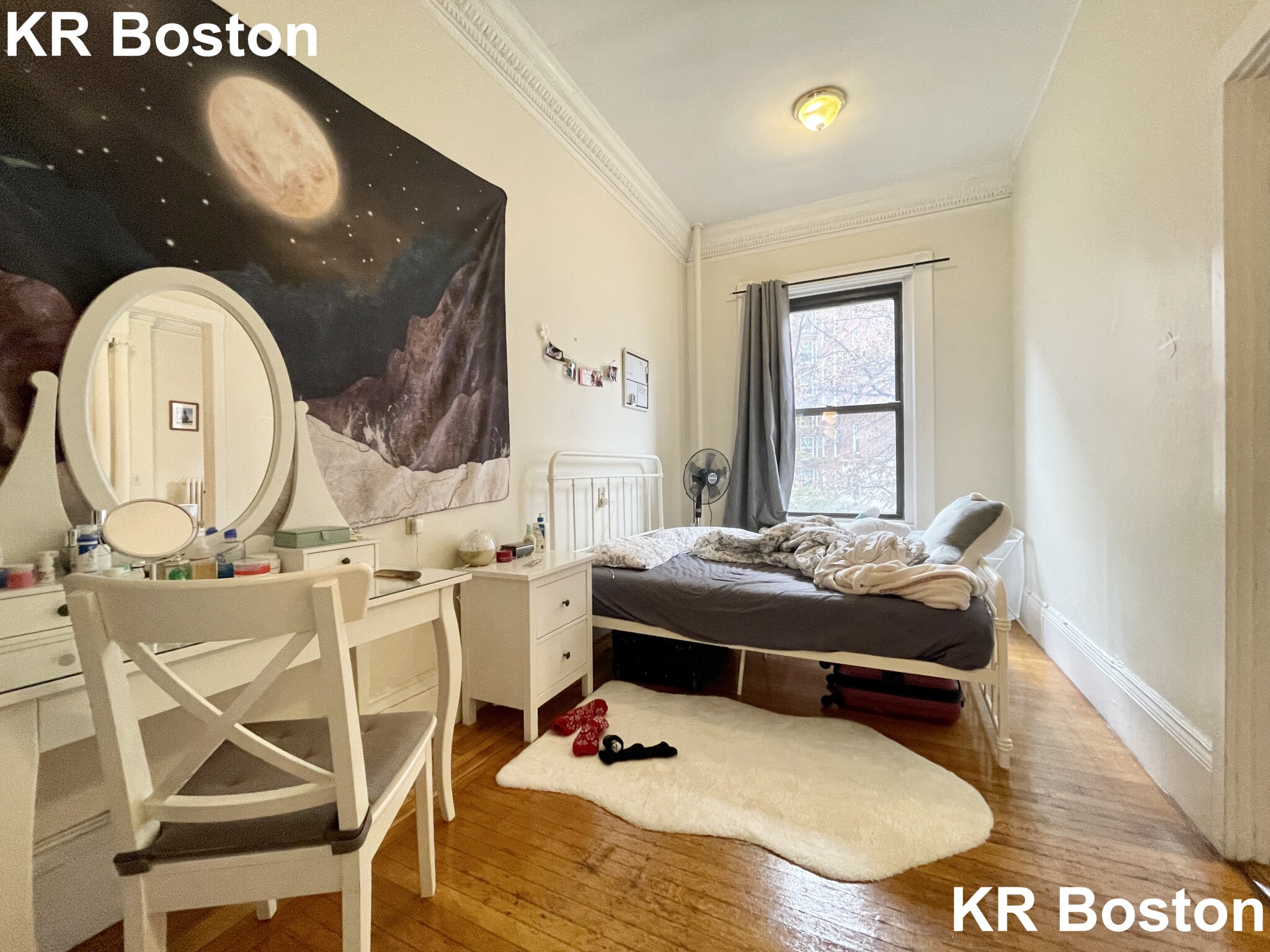 43 Bay State Rd, Fenway