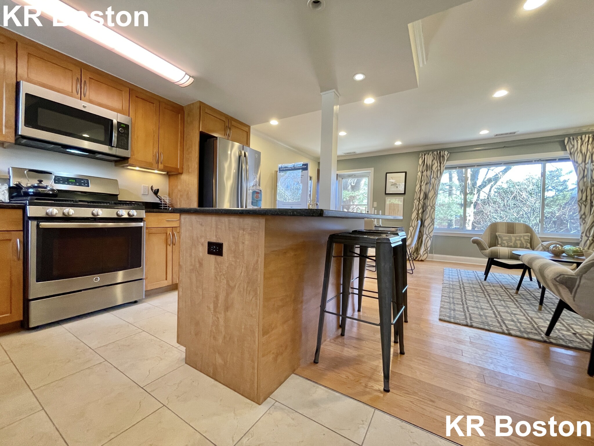 221 Independence Dr, Chestnut Hill