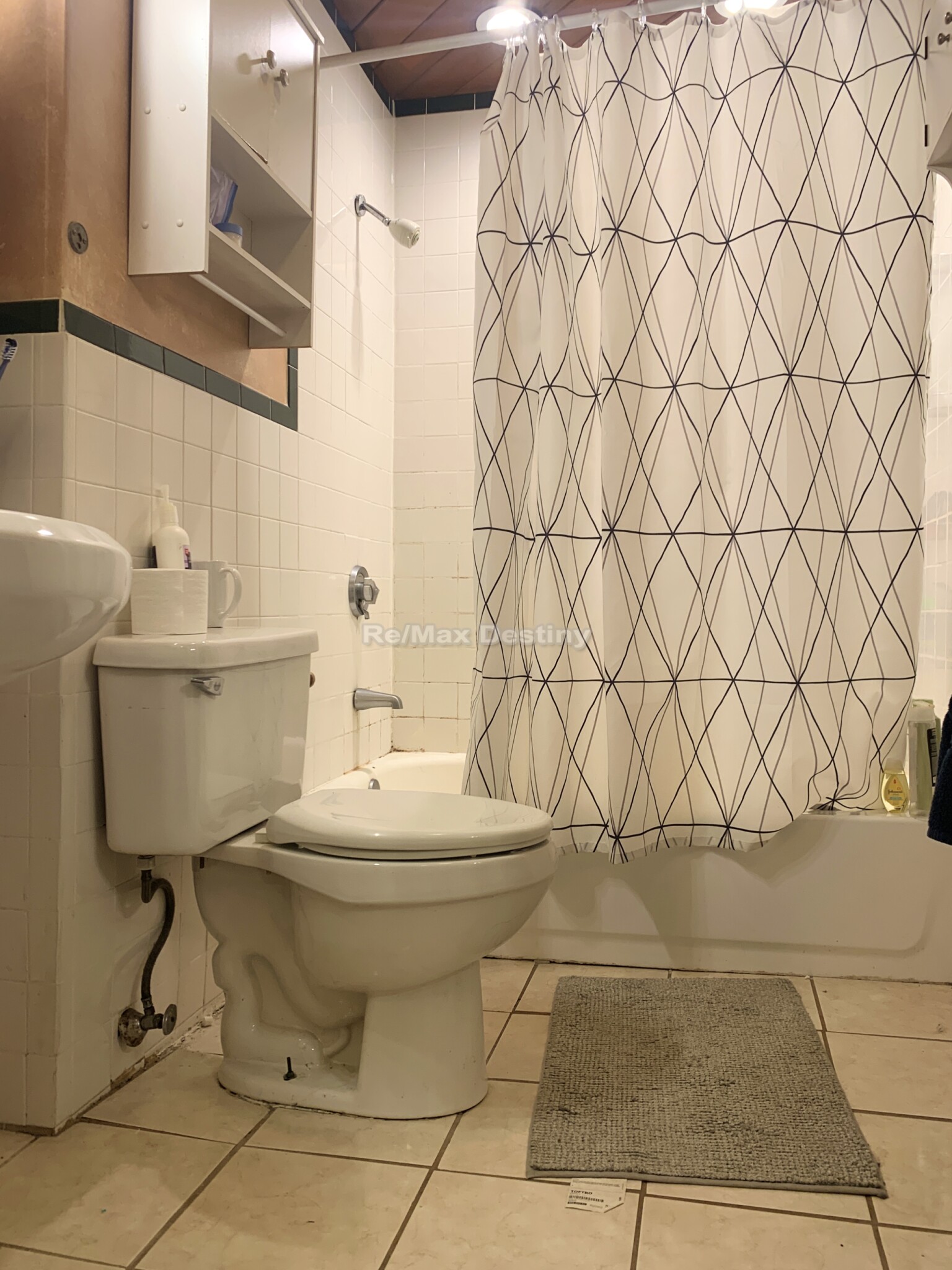 72 Chelsea St, East Boston