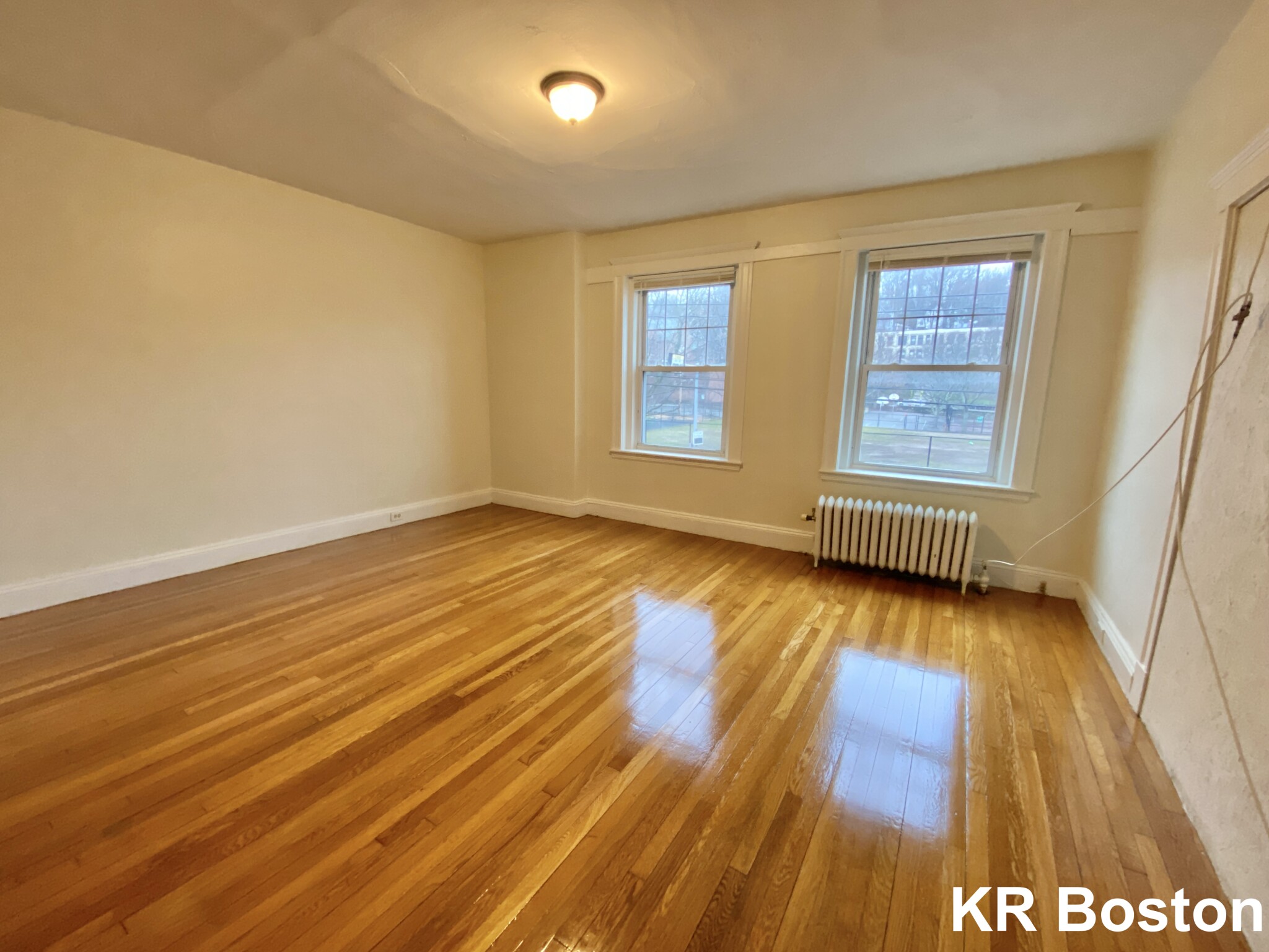 724 Washington St, Chestnut Hill