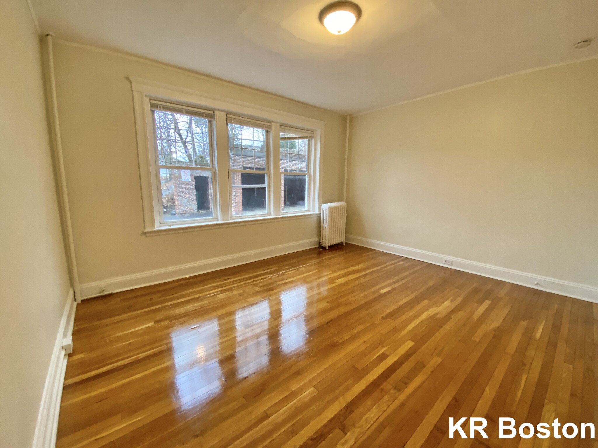 724 Washington St, Chestnut Hill