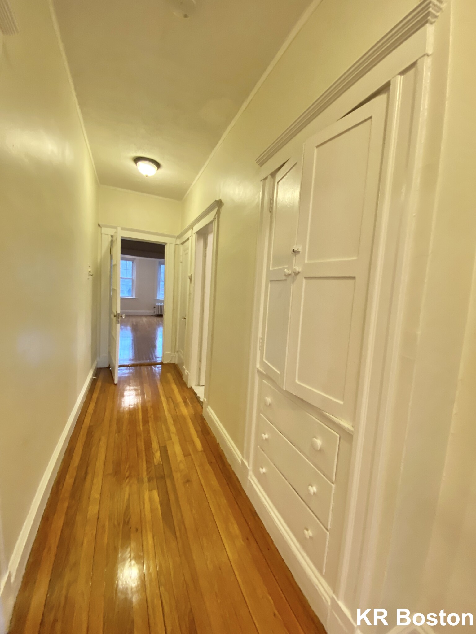 724 Washington St, Chestnut Hill