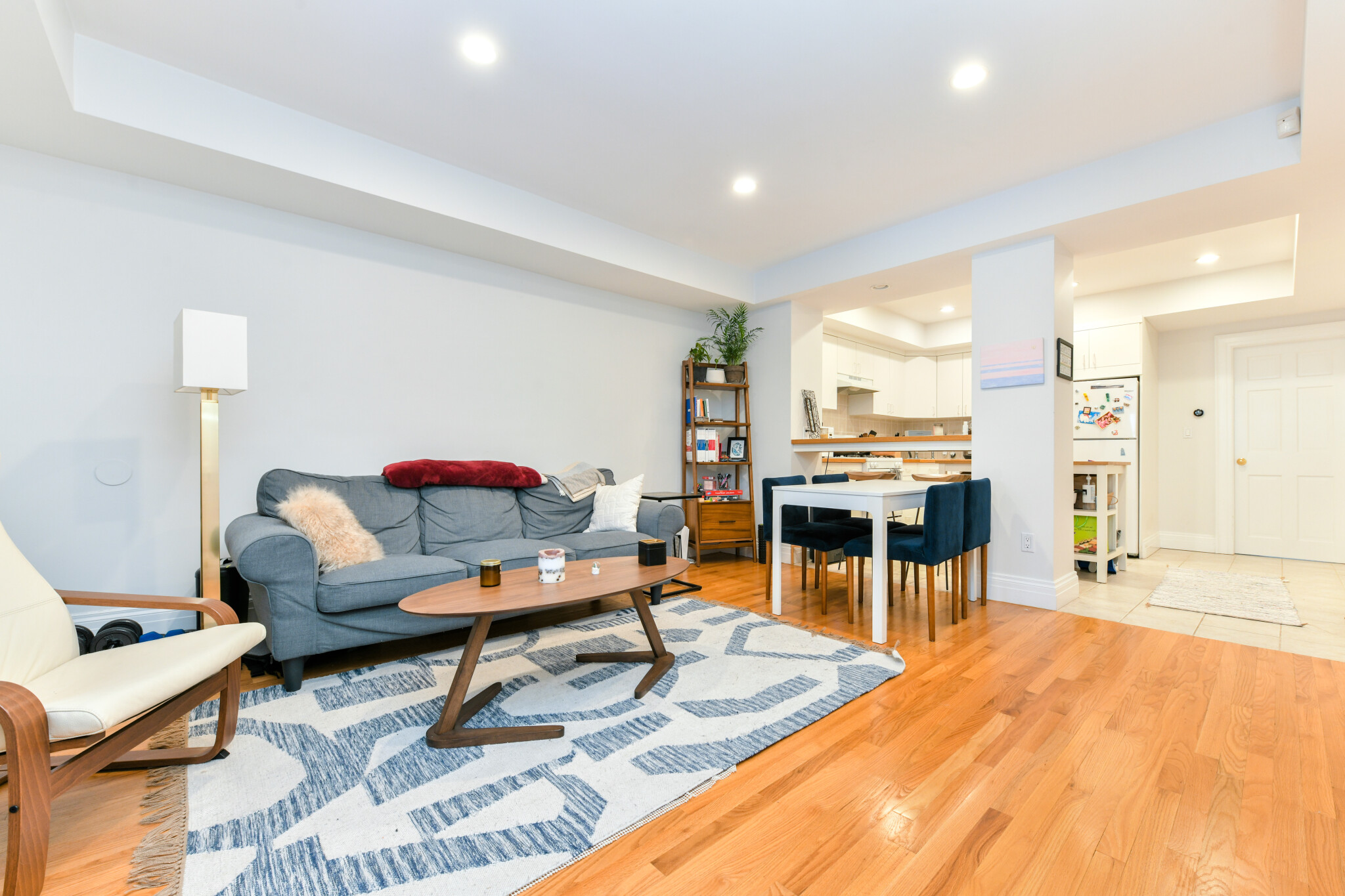 74 Monmouth St, Longwood