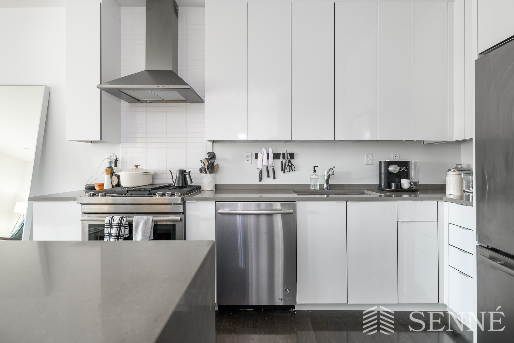 2 West 6th St, South Boston