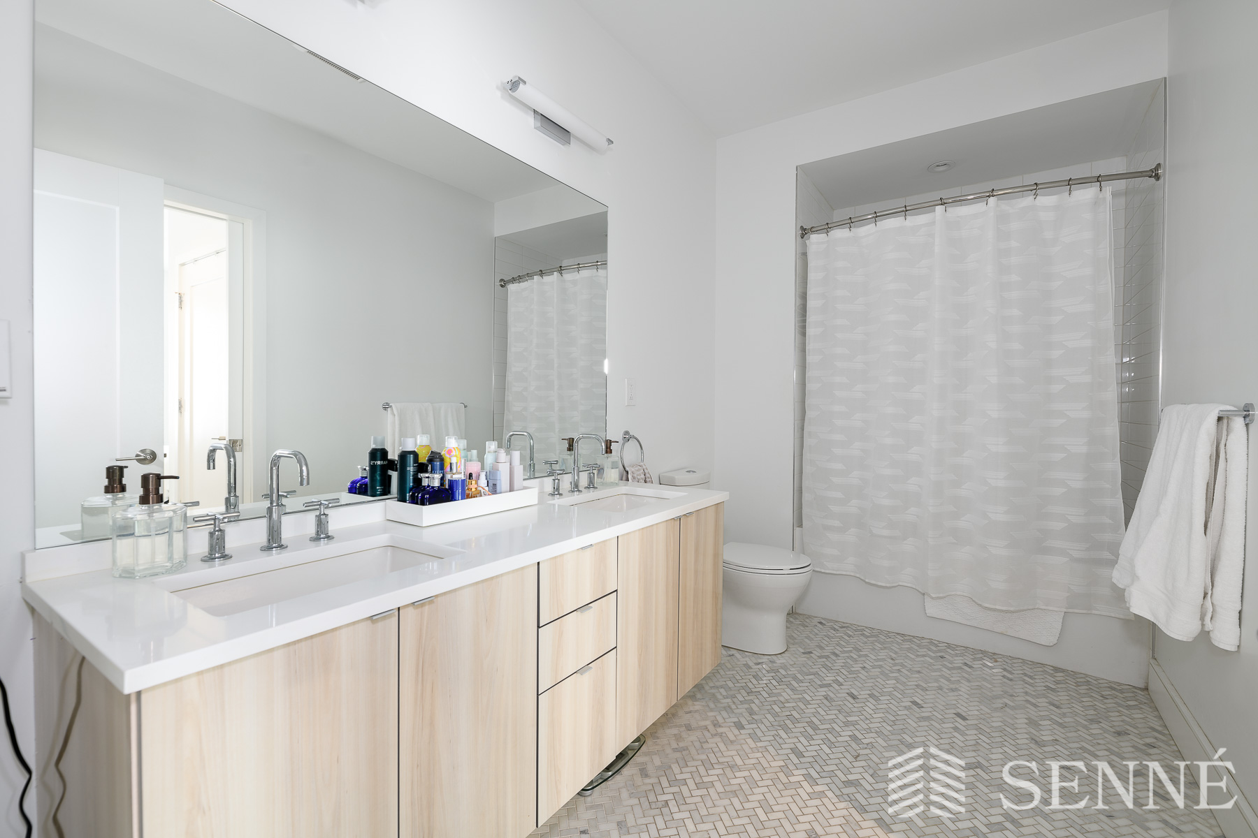 2 West 6th St, South Boston