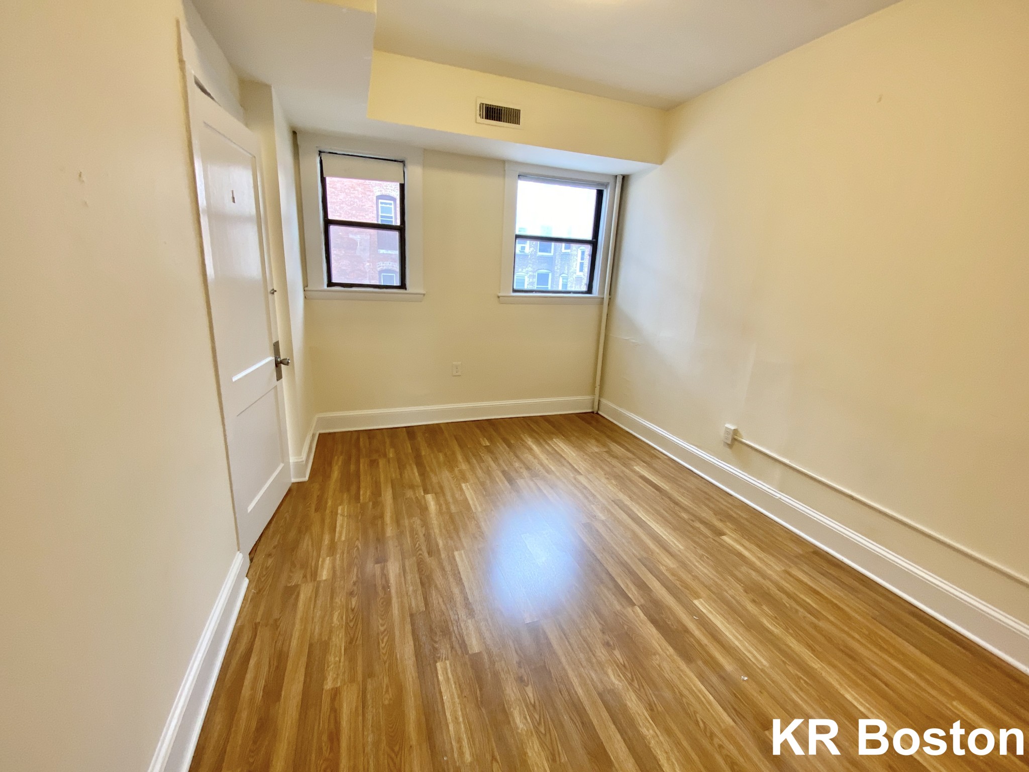 22 Hamilton Rd, Coolidge Corner