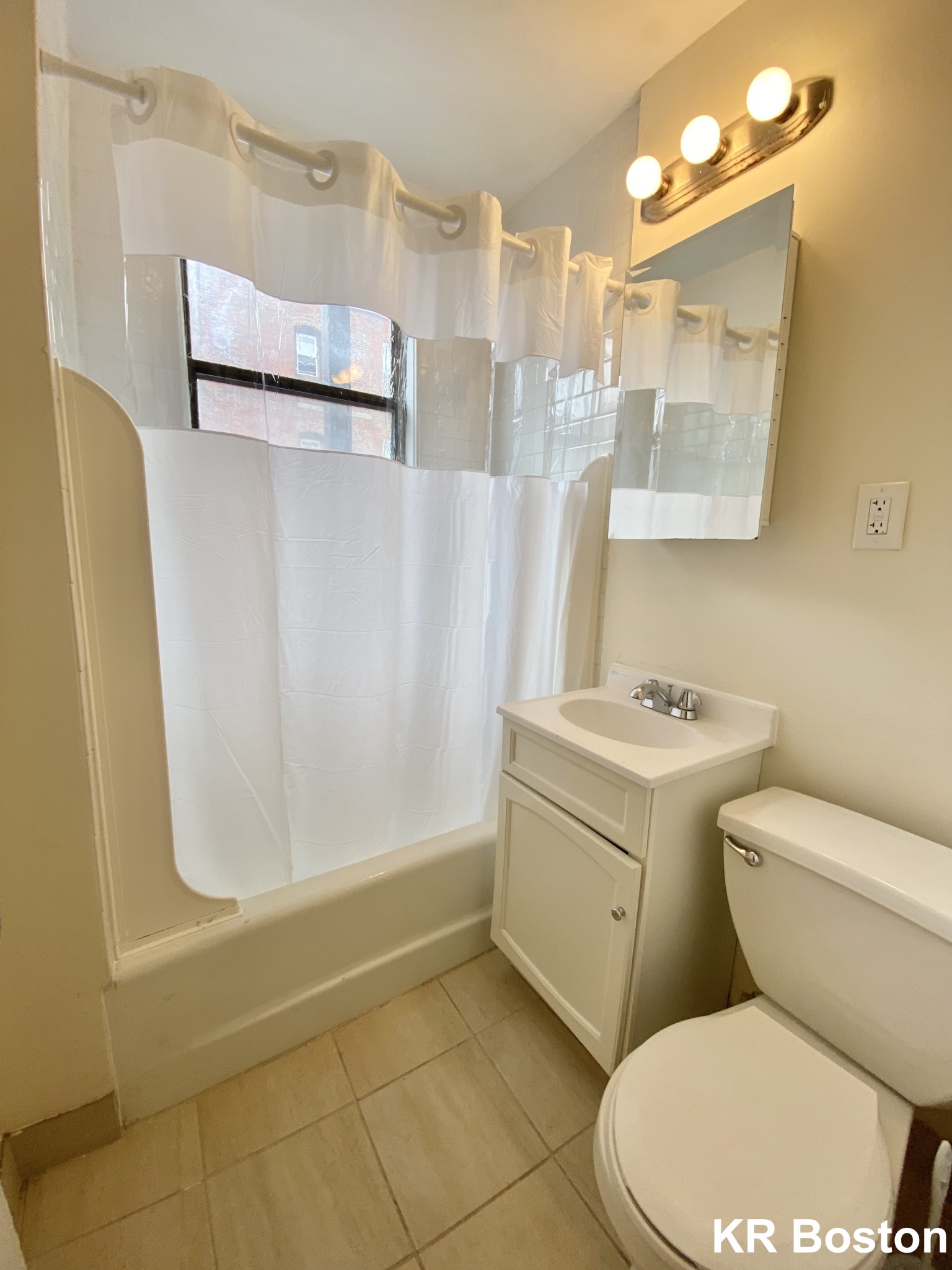 23 Hamilton Rd, Coolidge Corner