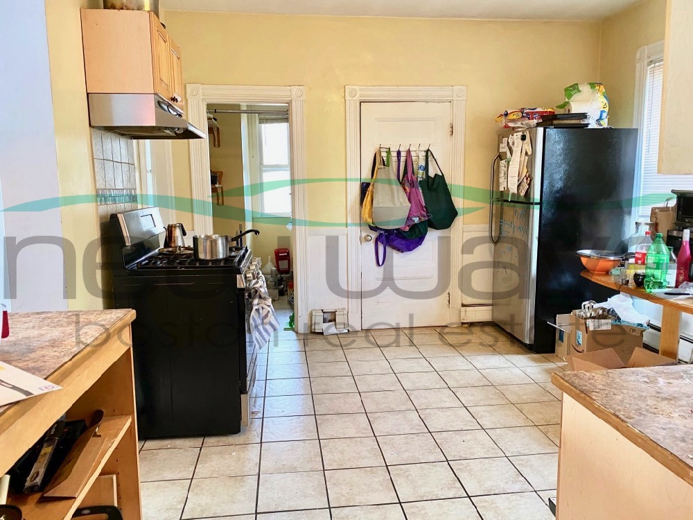 12 Bucknam, Mission Hill