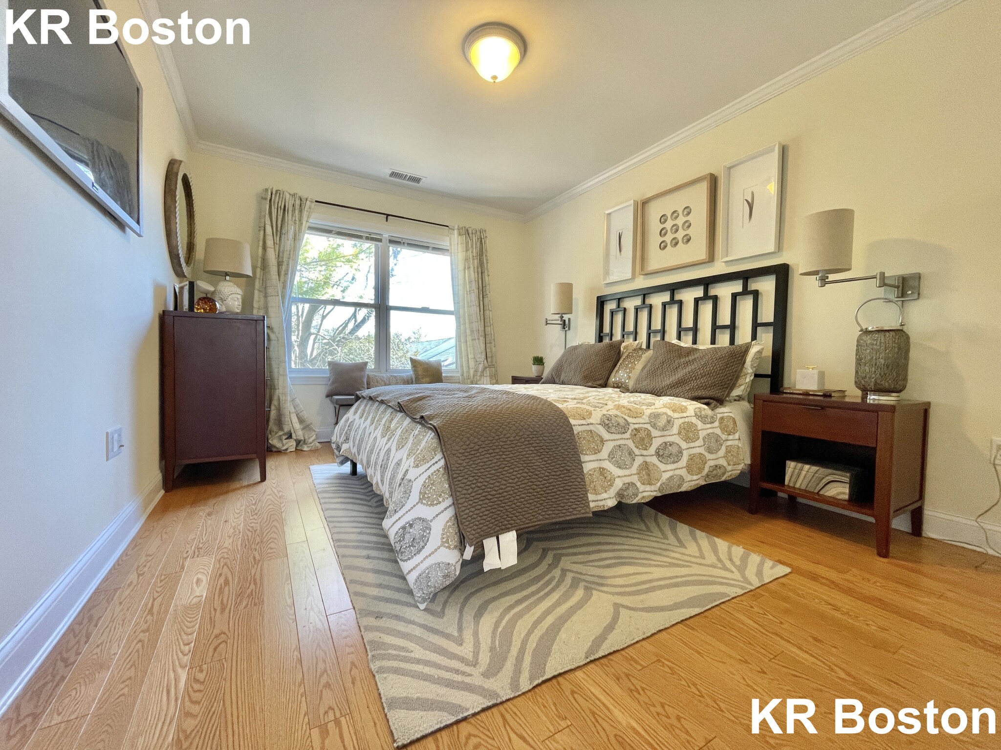 220 Independence Dr, Chestnut Hill