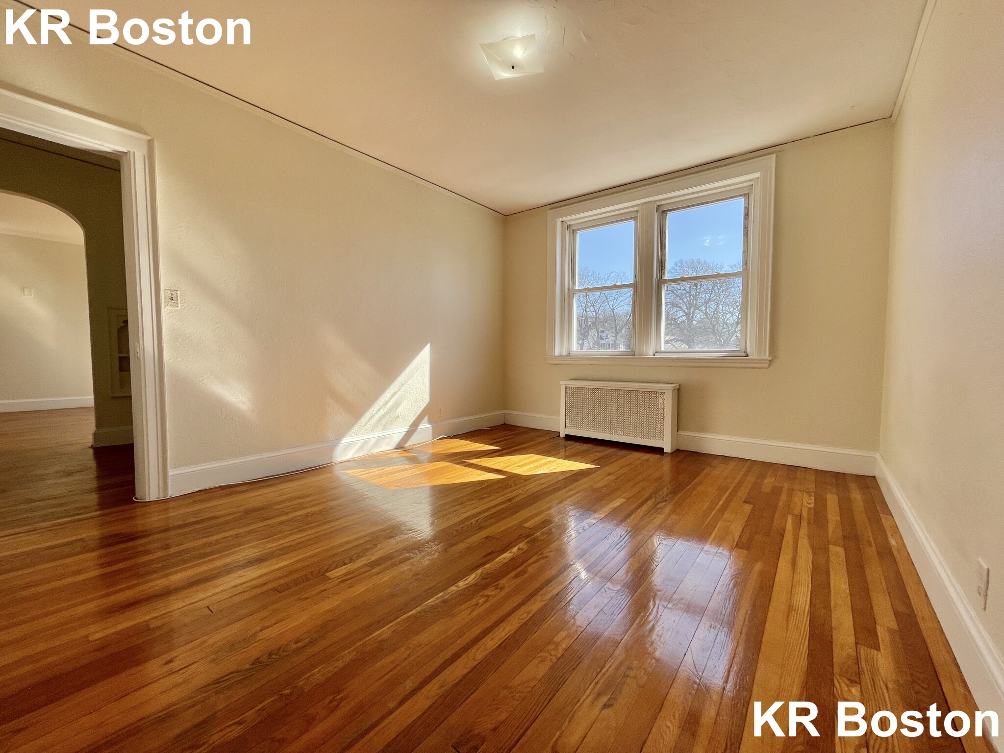 2045 Commonwealth Ave, Brighton