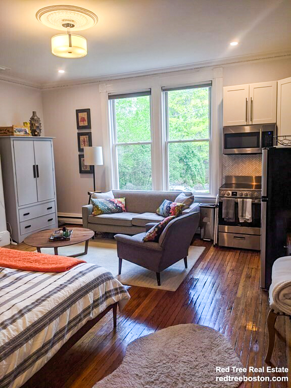 41 Elmore St, Roxbury