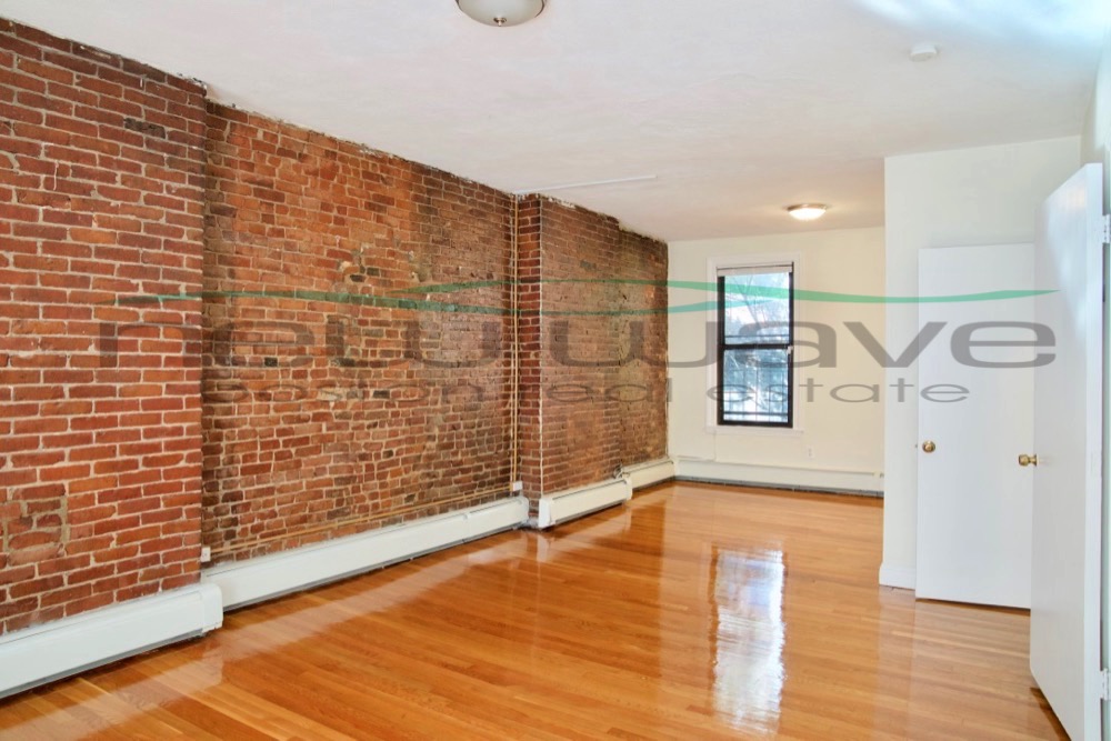 38 Bradford St, South End