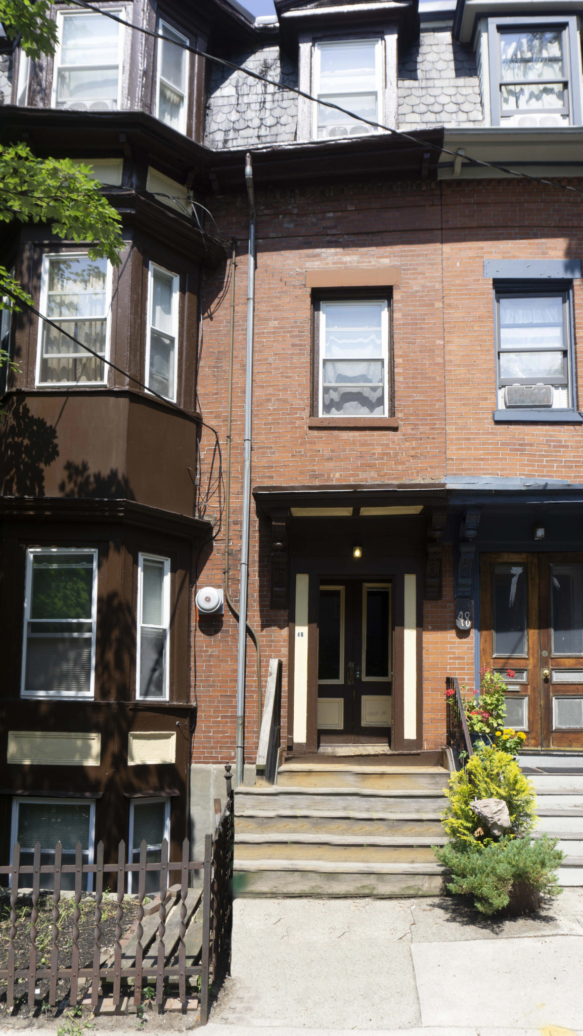 46 Sheridan St, Jamaica Plain