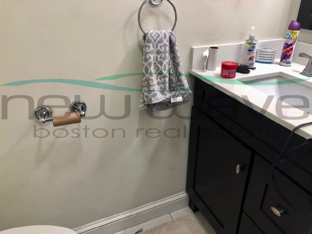 658 Massachusetts Ave, South End