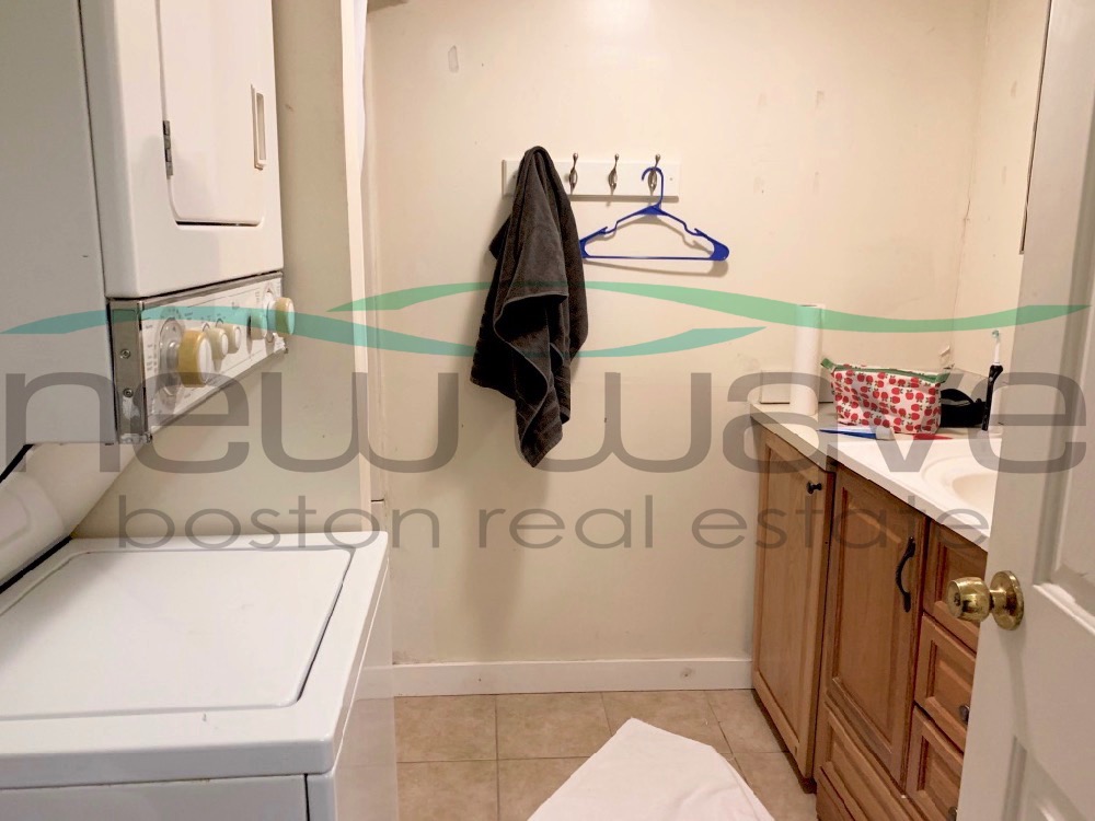 212 Hemenway St, Fenway