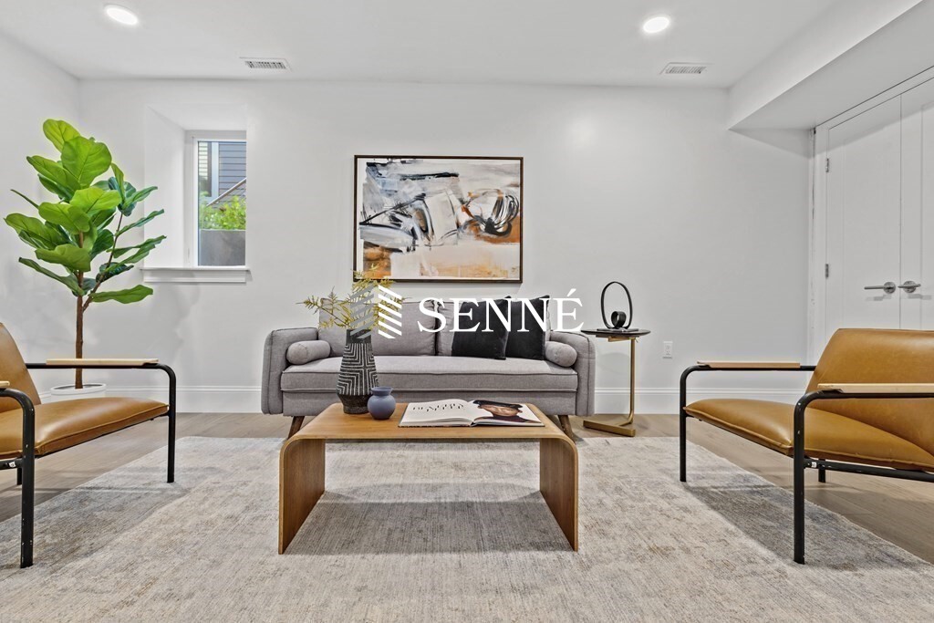 27 Winslow St, Harvard Square