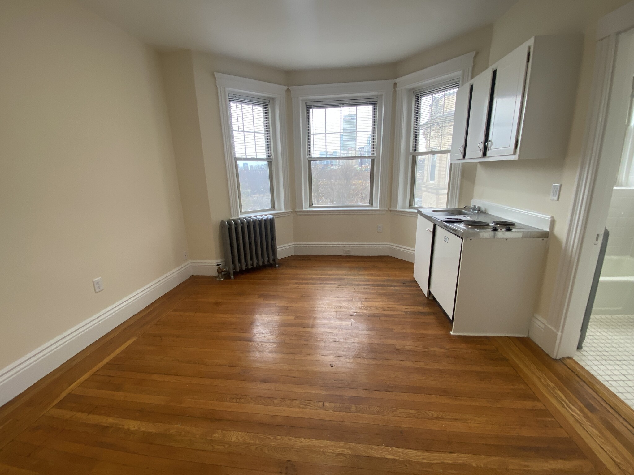 885 Massachusetts Ave, Central Square