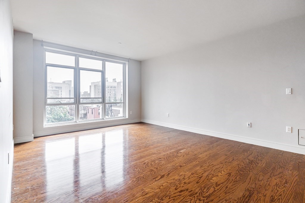 700 Harrison Ave, South End