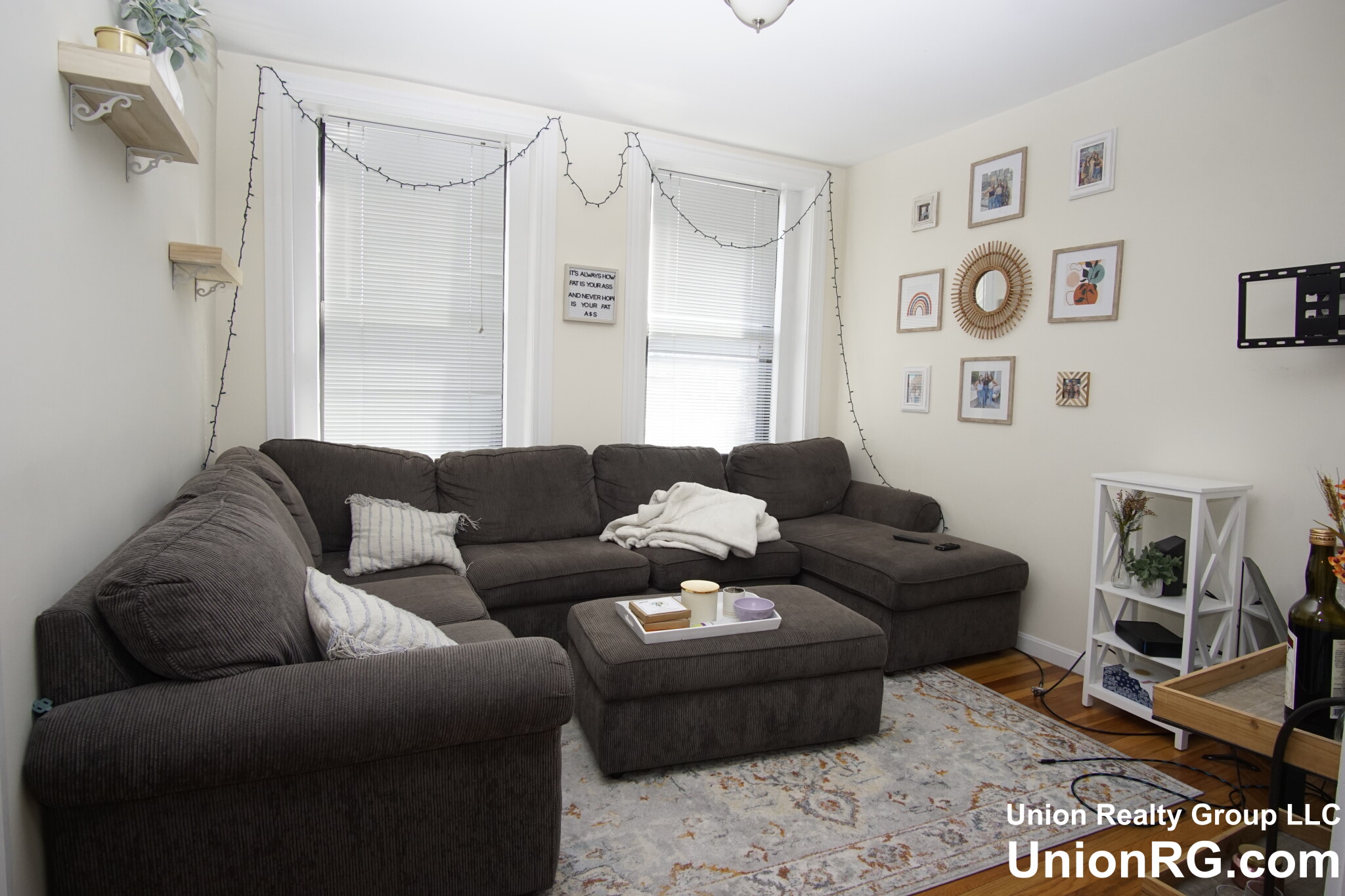 1942 Beacon St, Brighton