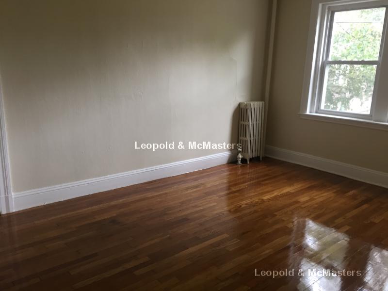 41 Chestnut Hill Ave, Brighton