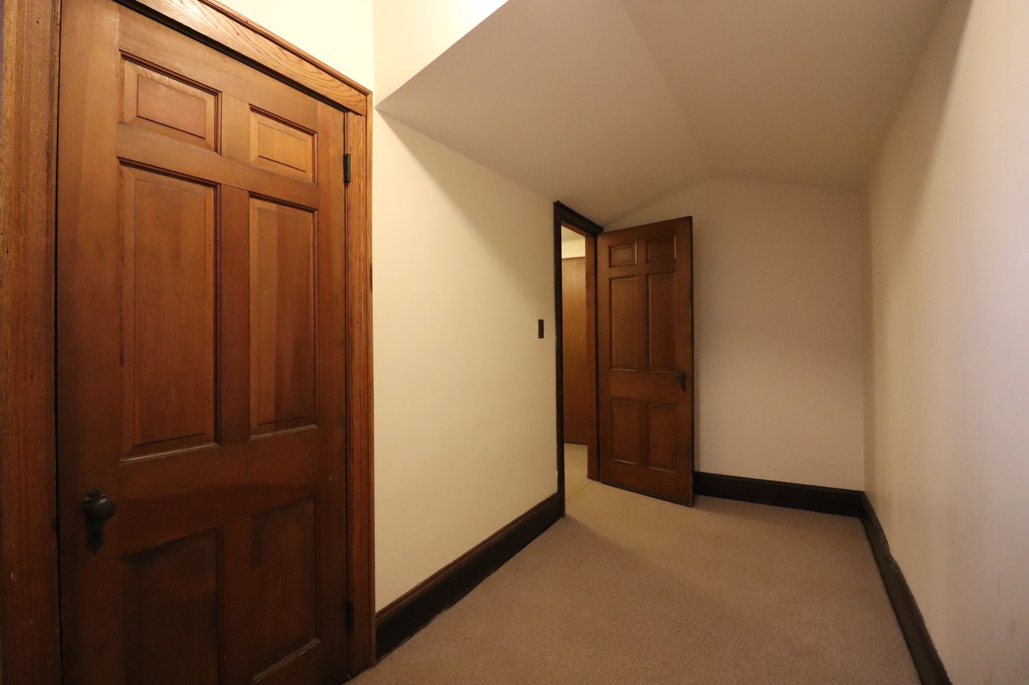 40 Blake Rd, Brookline Hills