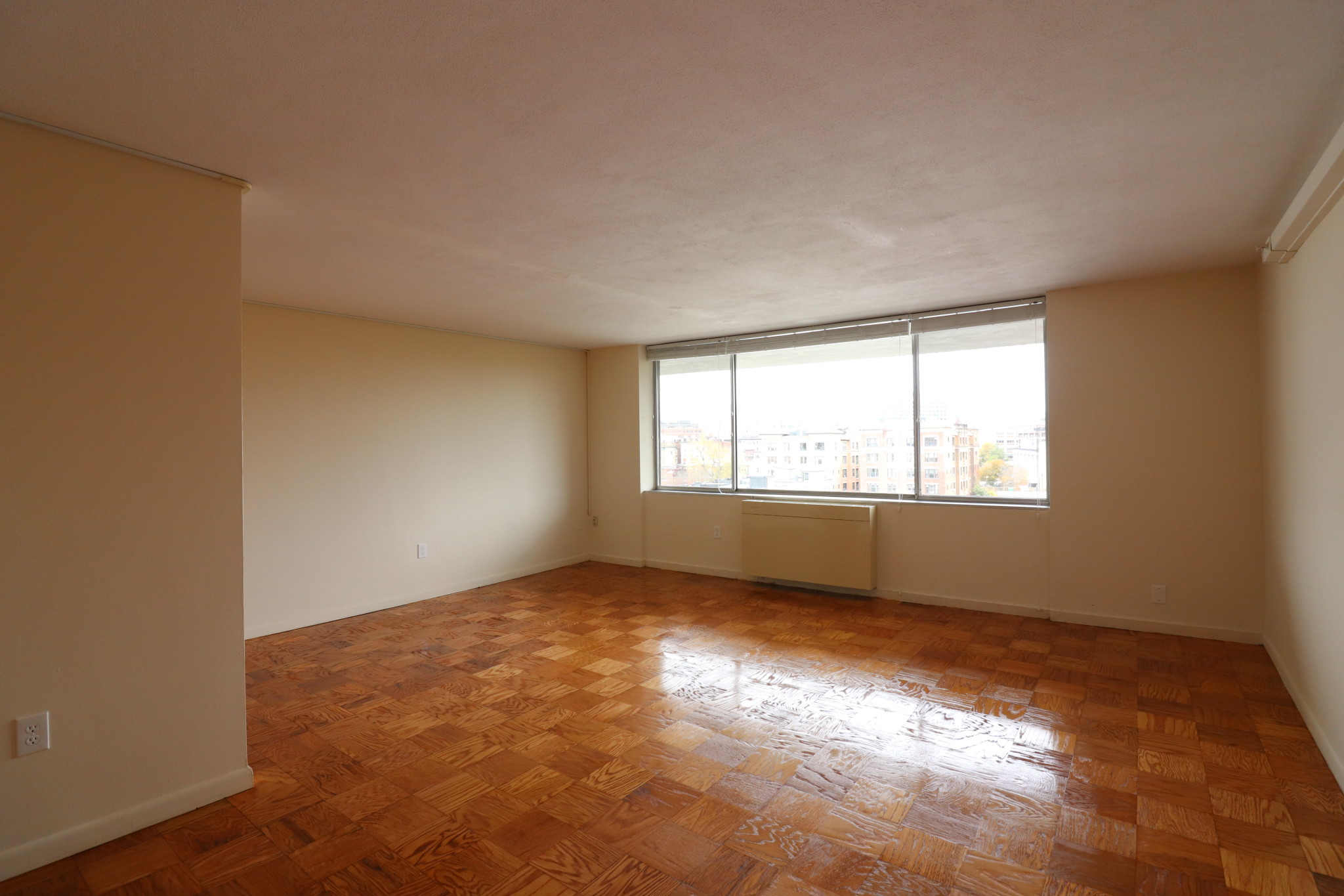 101 Monmouth St, Longwood