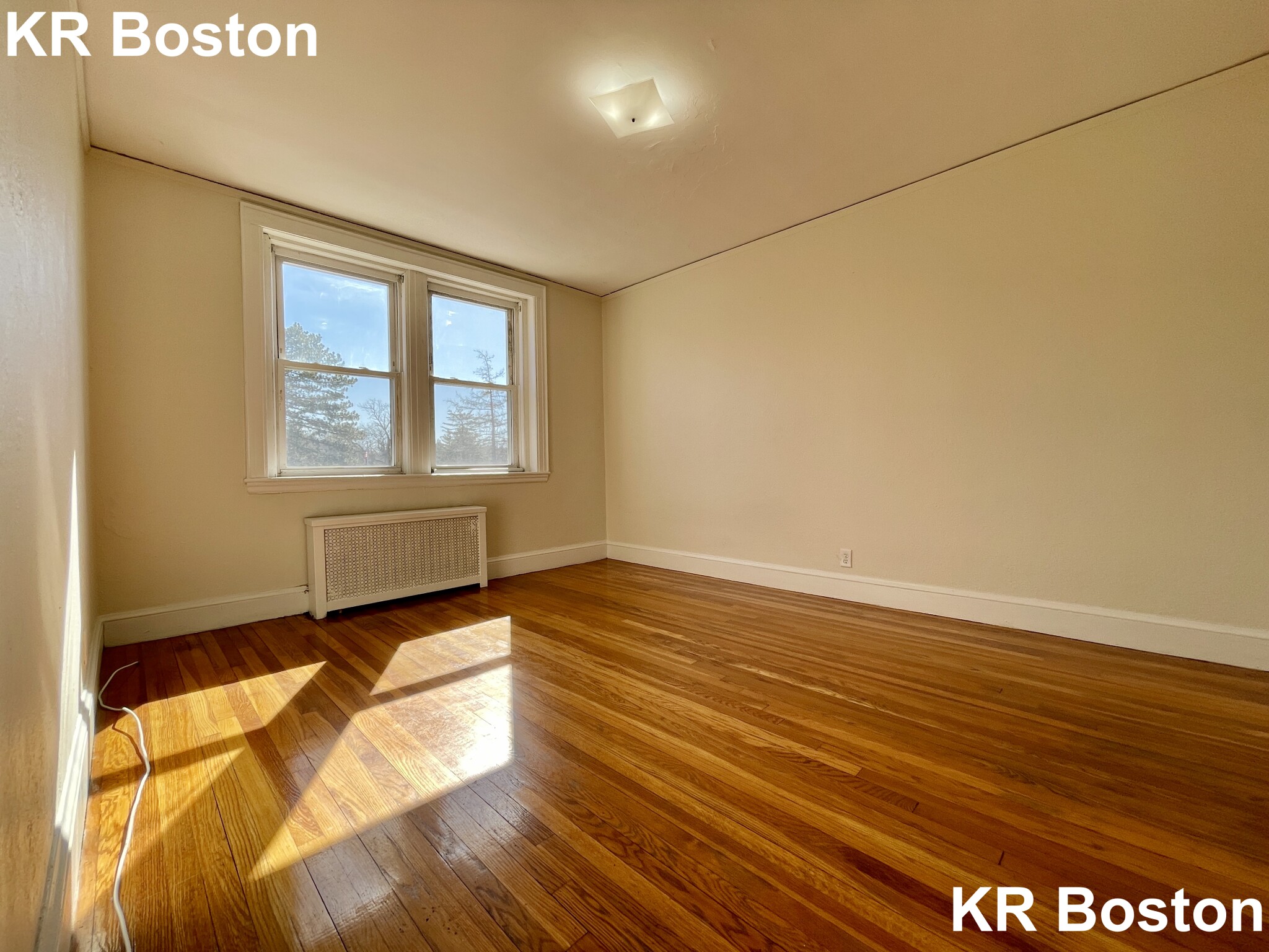 2045 Commonwealth Ave, Brighton