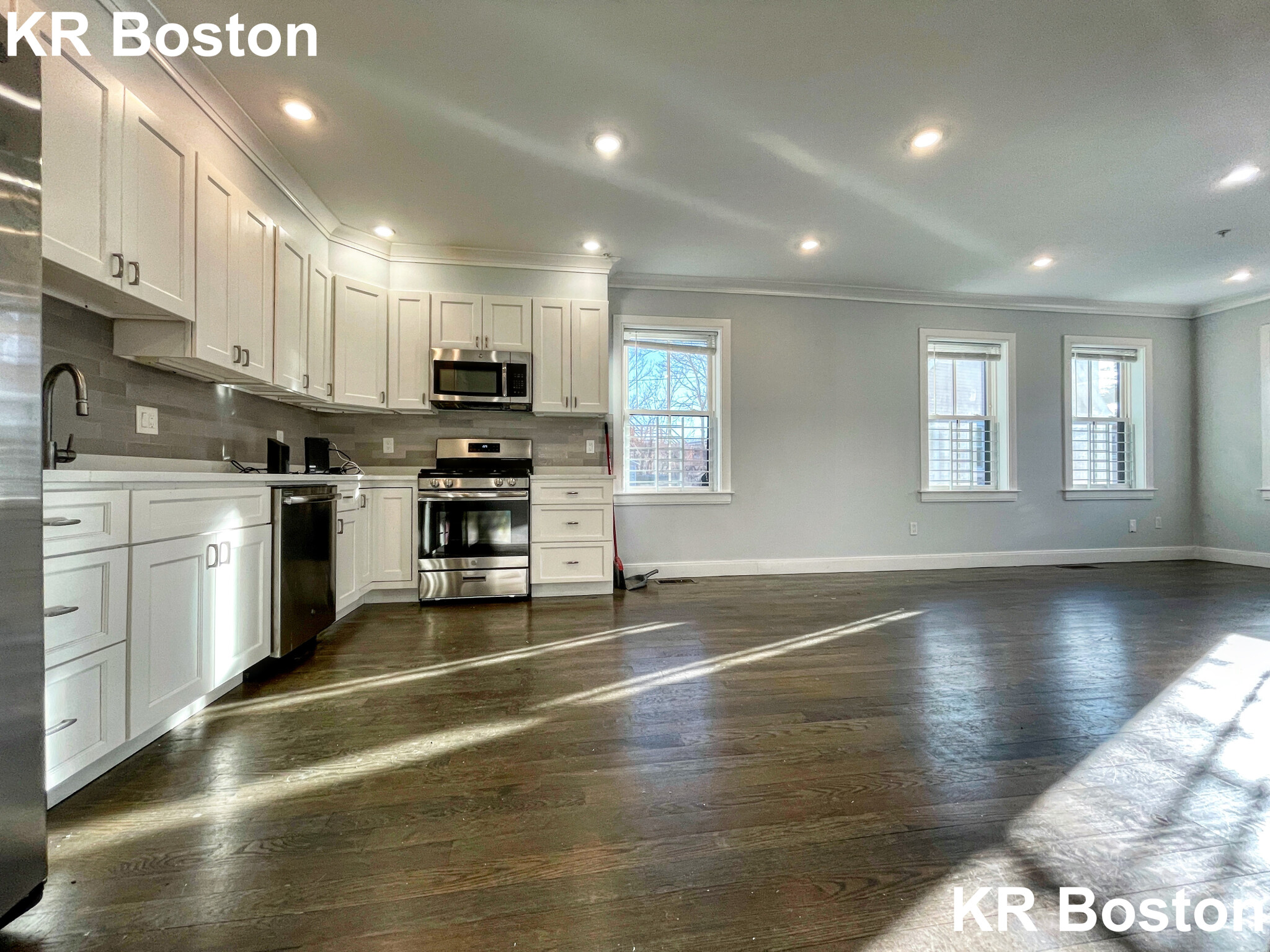 79 Linden St, Allston