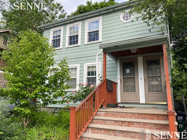 11 Hazel St, West Cambridge