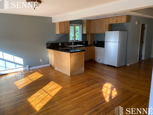 11 Hazel St, West Cambridge