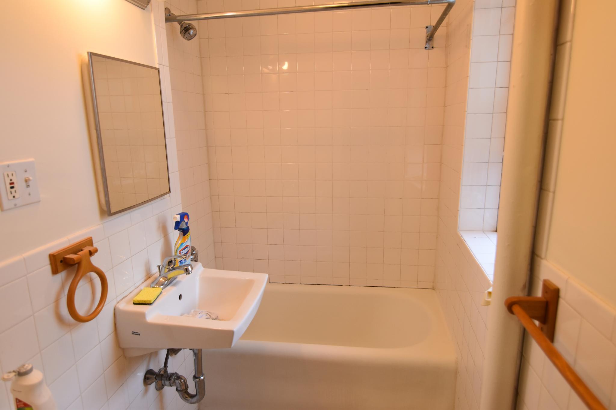 89 Strathmore Rd, Brighton