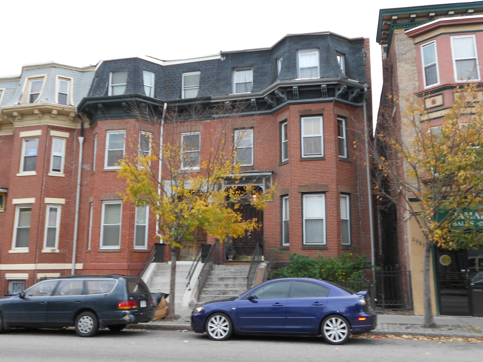 2989 Washington St, Roxbury