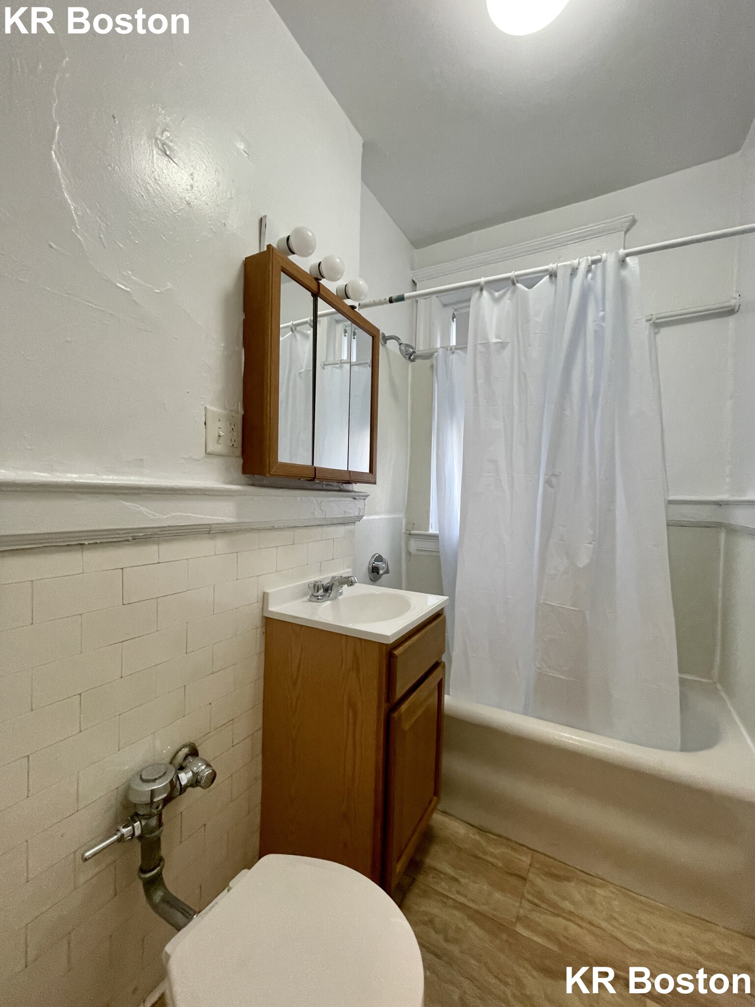 1171 Boyslton St, Fenway