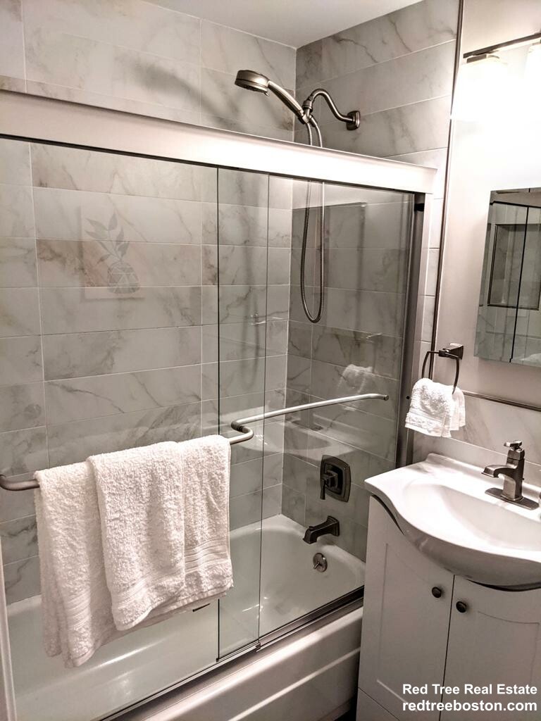 27 Bowdoin, Beacon Hill