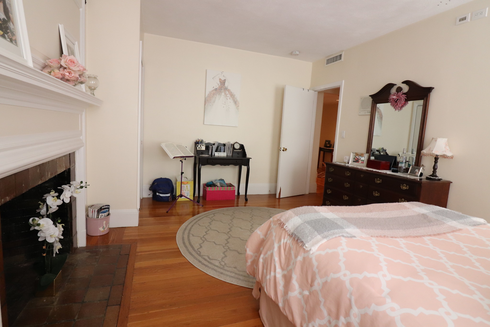 12 Dean Rd, Washington Square