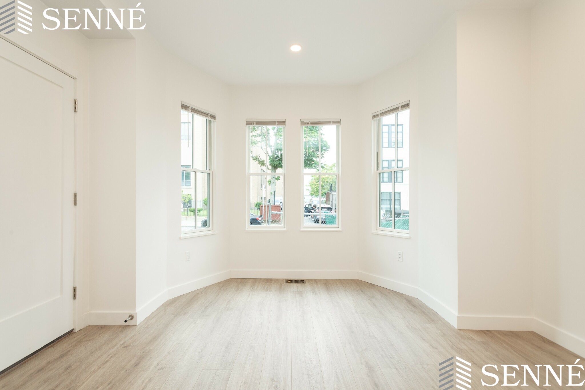 1472 Tremont, Mission Hill