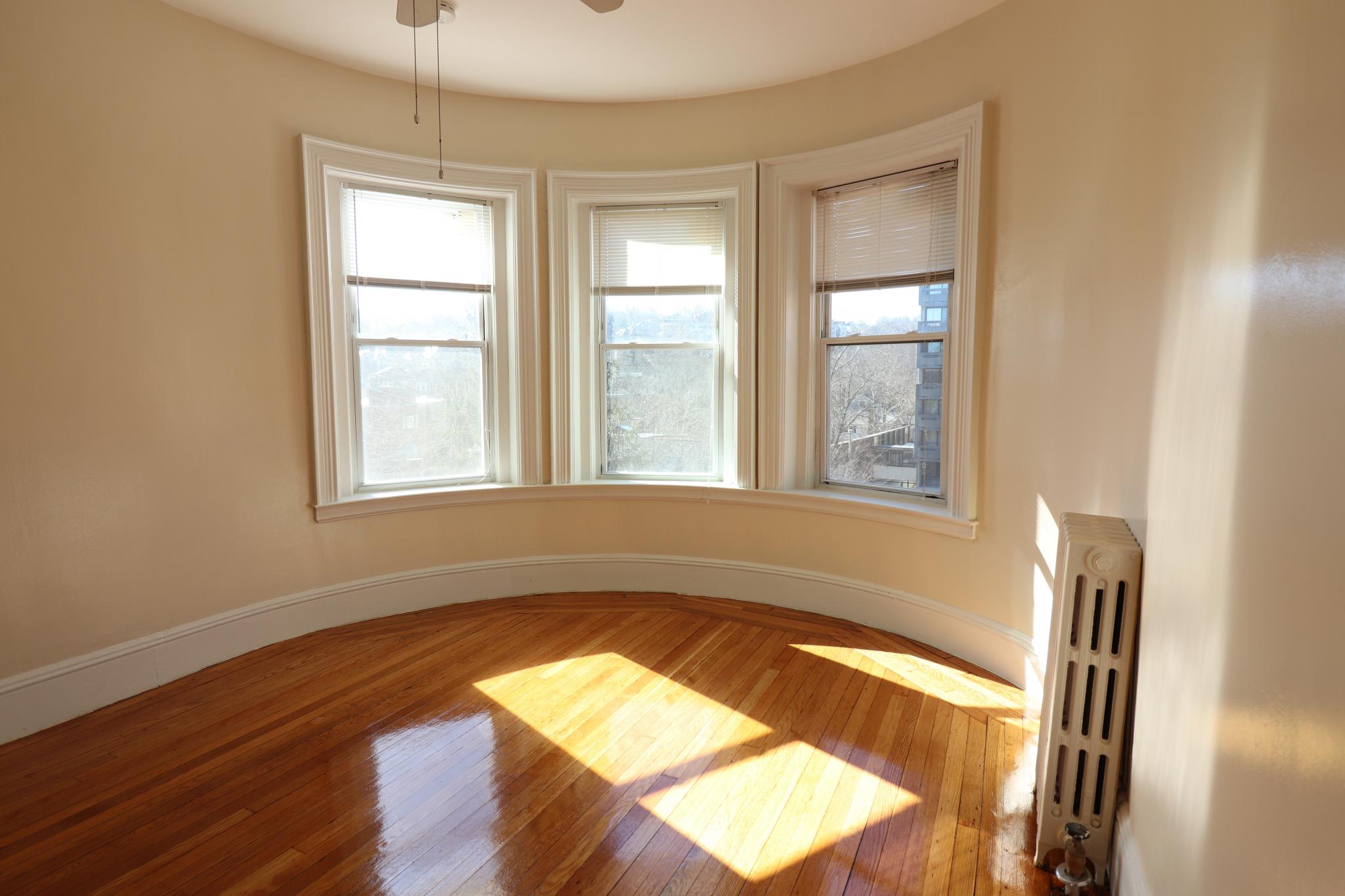 1477 Beacon St, Coolidge Corner