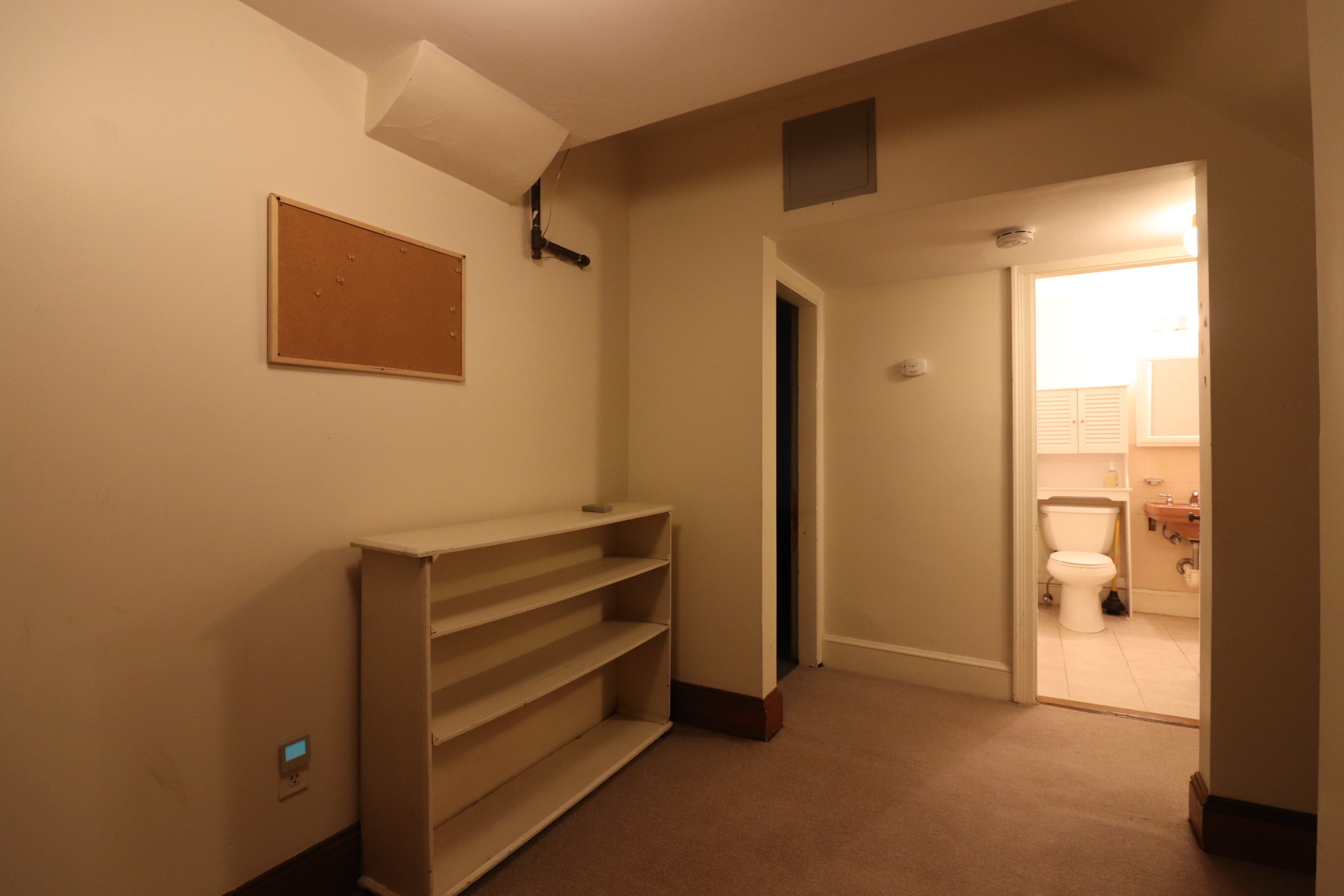 40 Blake Rd, Brookline Hills