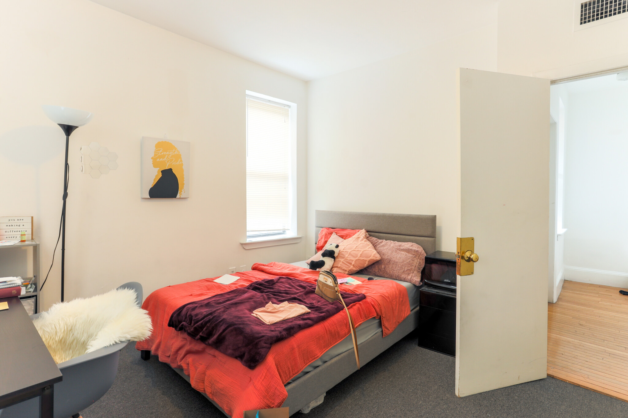 878 Huntington Ave, Mission Hill