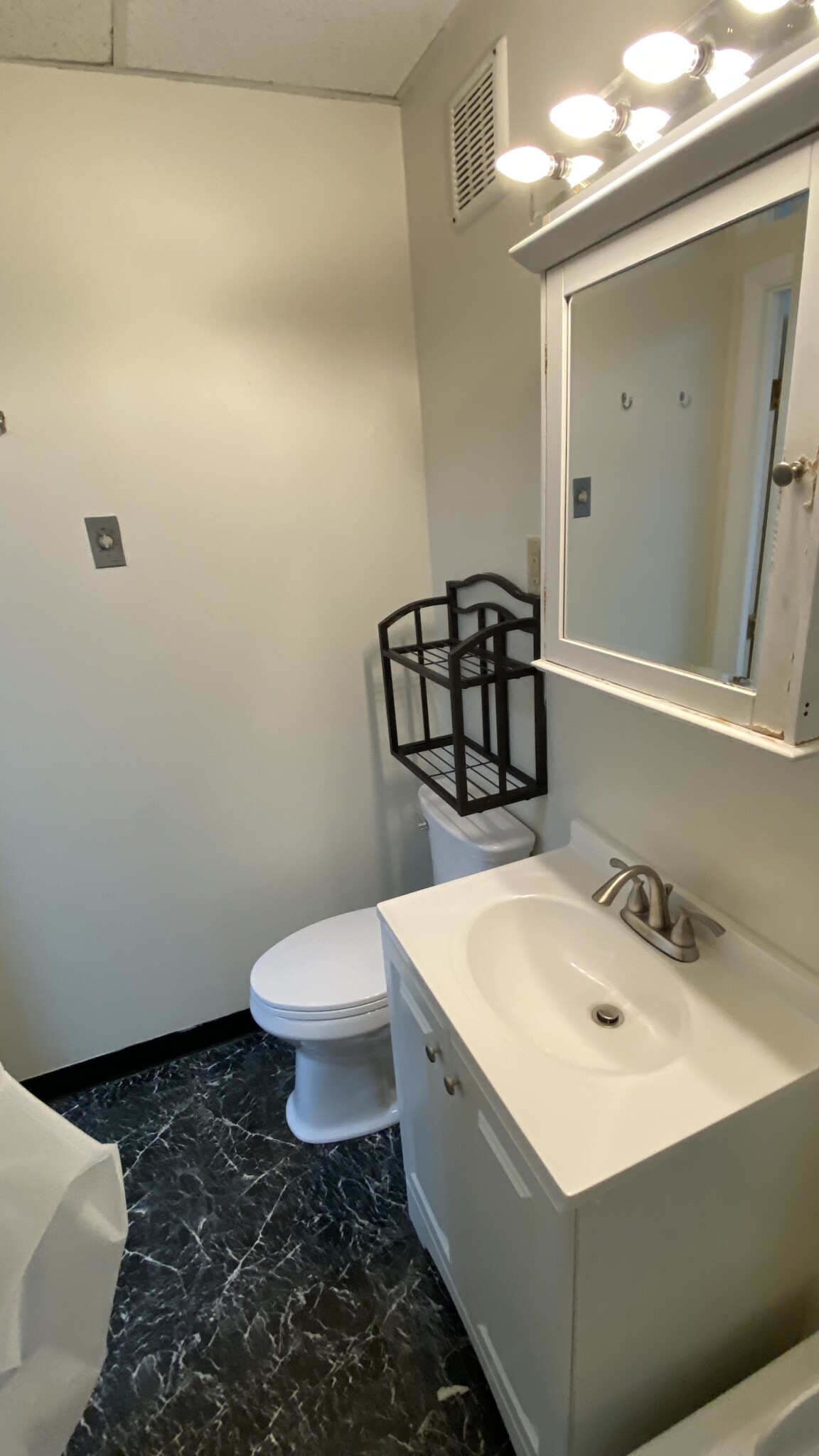 43 Bay State Rd, Fenway