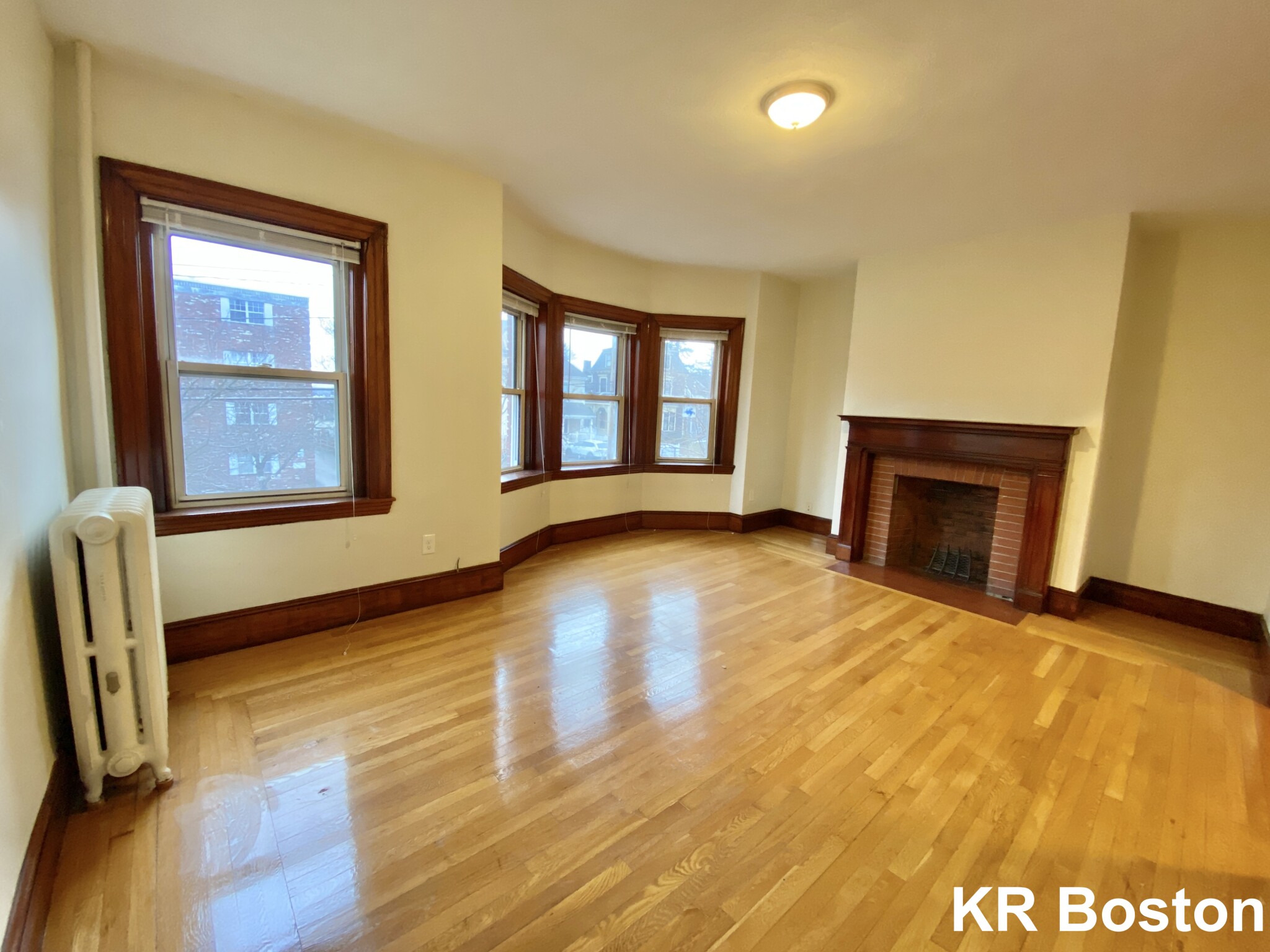 159 Summer St, Winter Hill