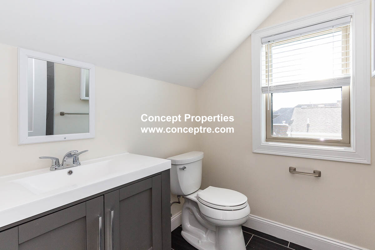 39 Harvard St, Charlestown