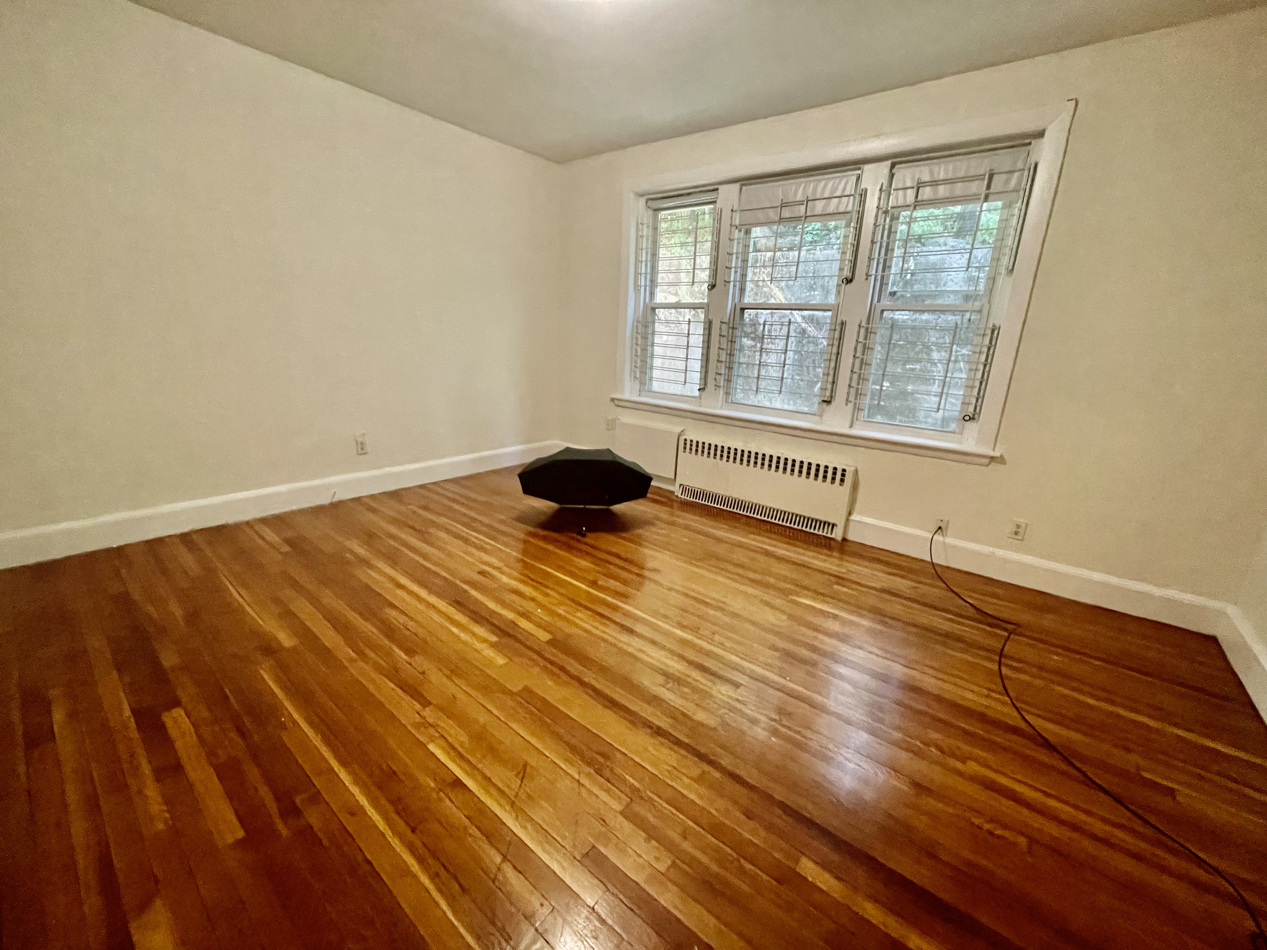 32 Lancaster Ter, Washington Square