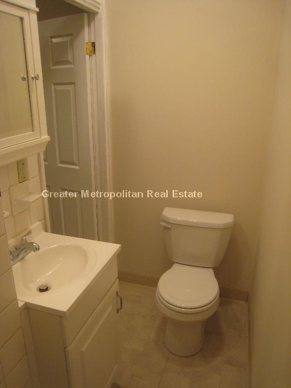 9 Noyes Pl, North End