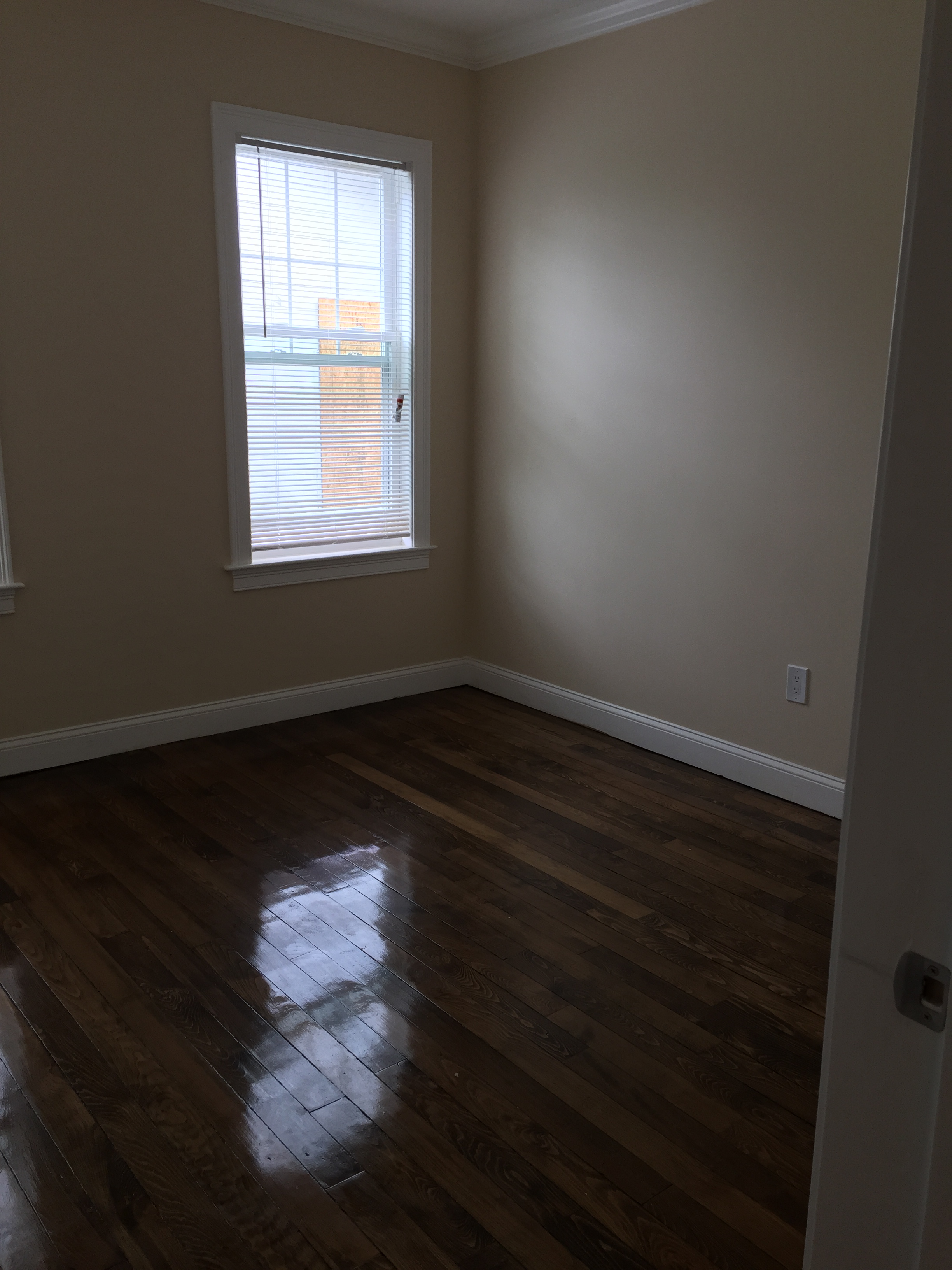 71 Walnut Park, Roxbury