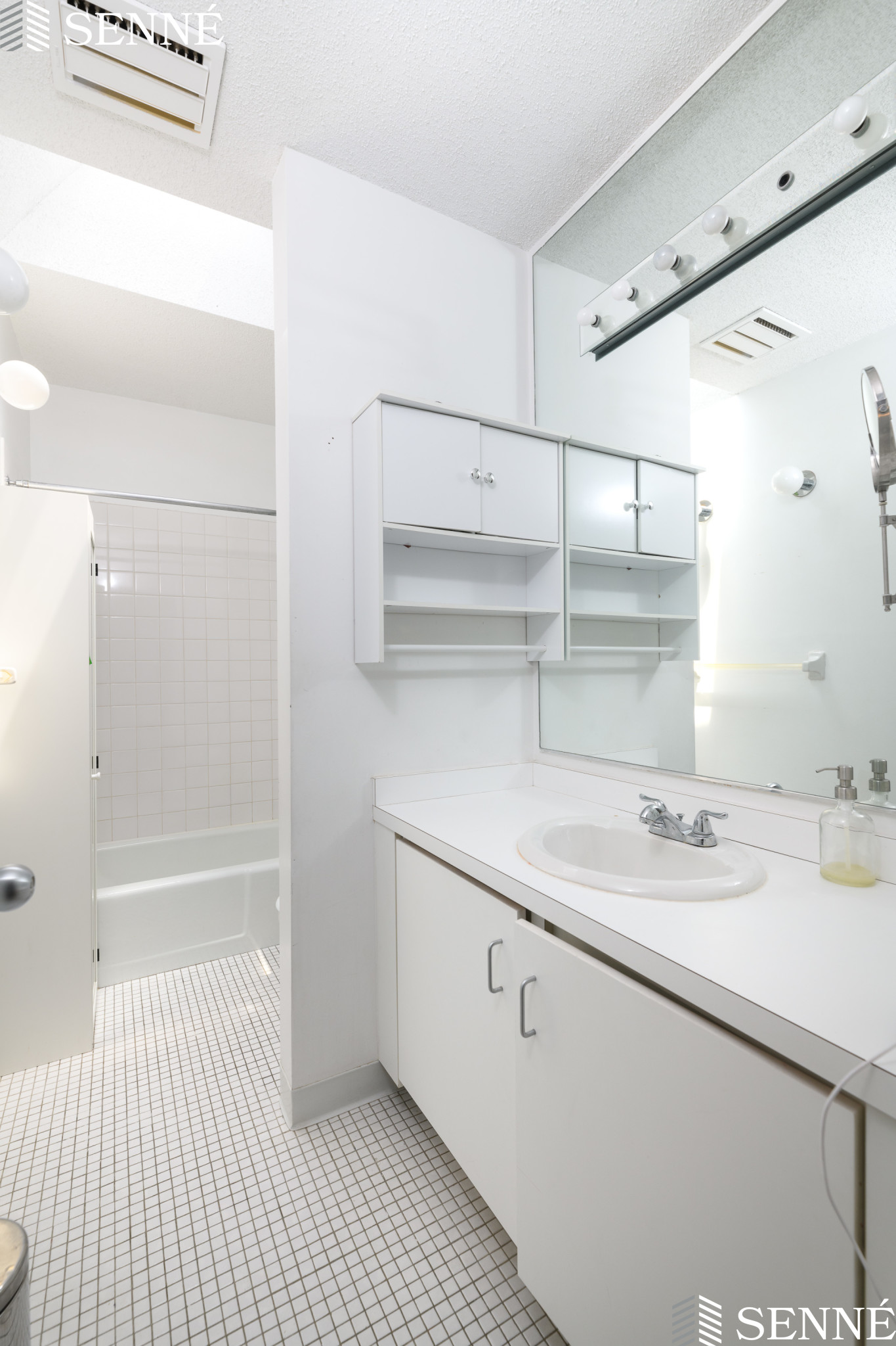 42 Fresh Pond Pl, West Cambridge