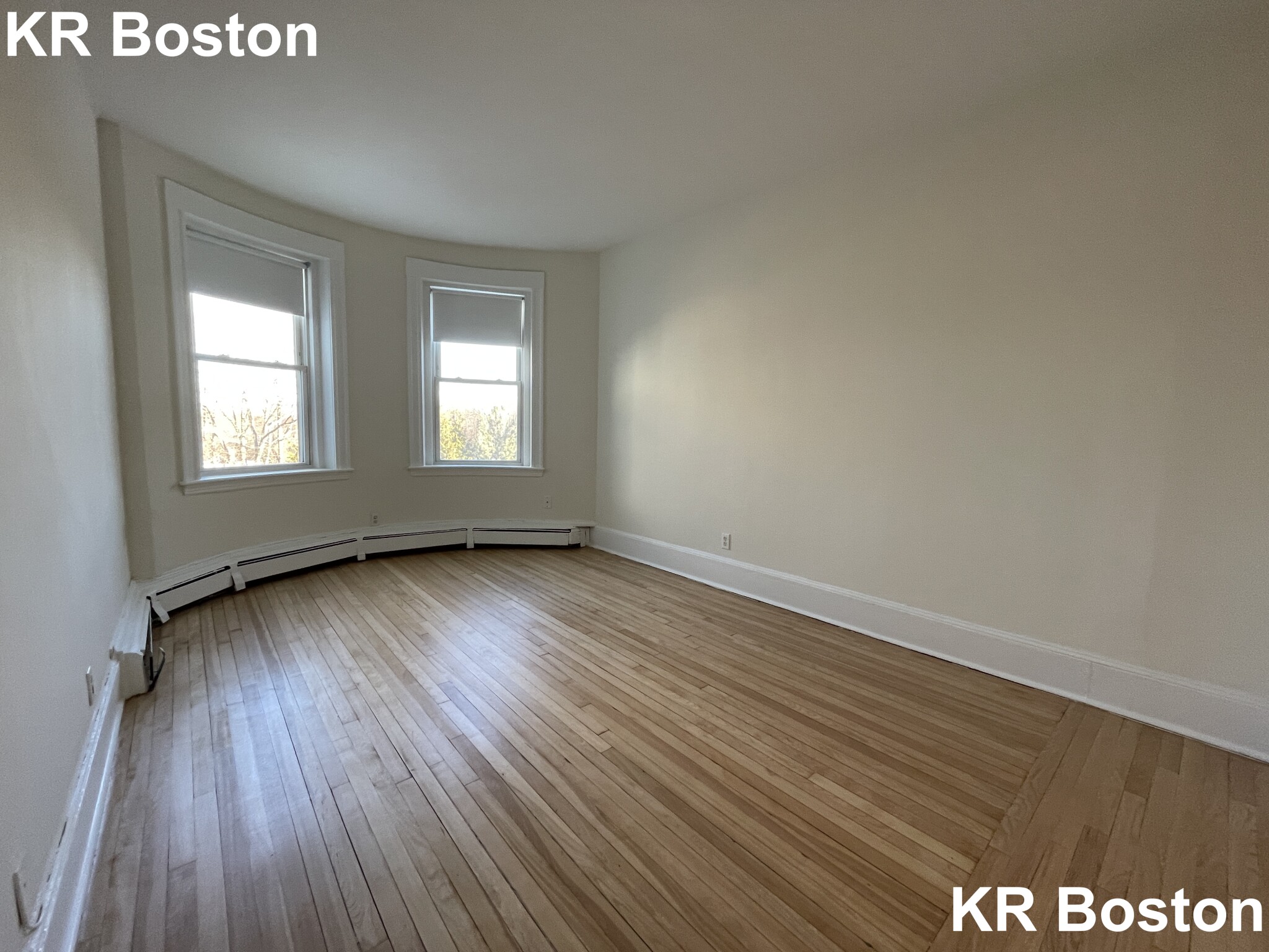 22 Fairbanks St, Washington Square