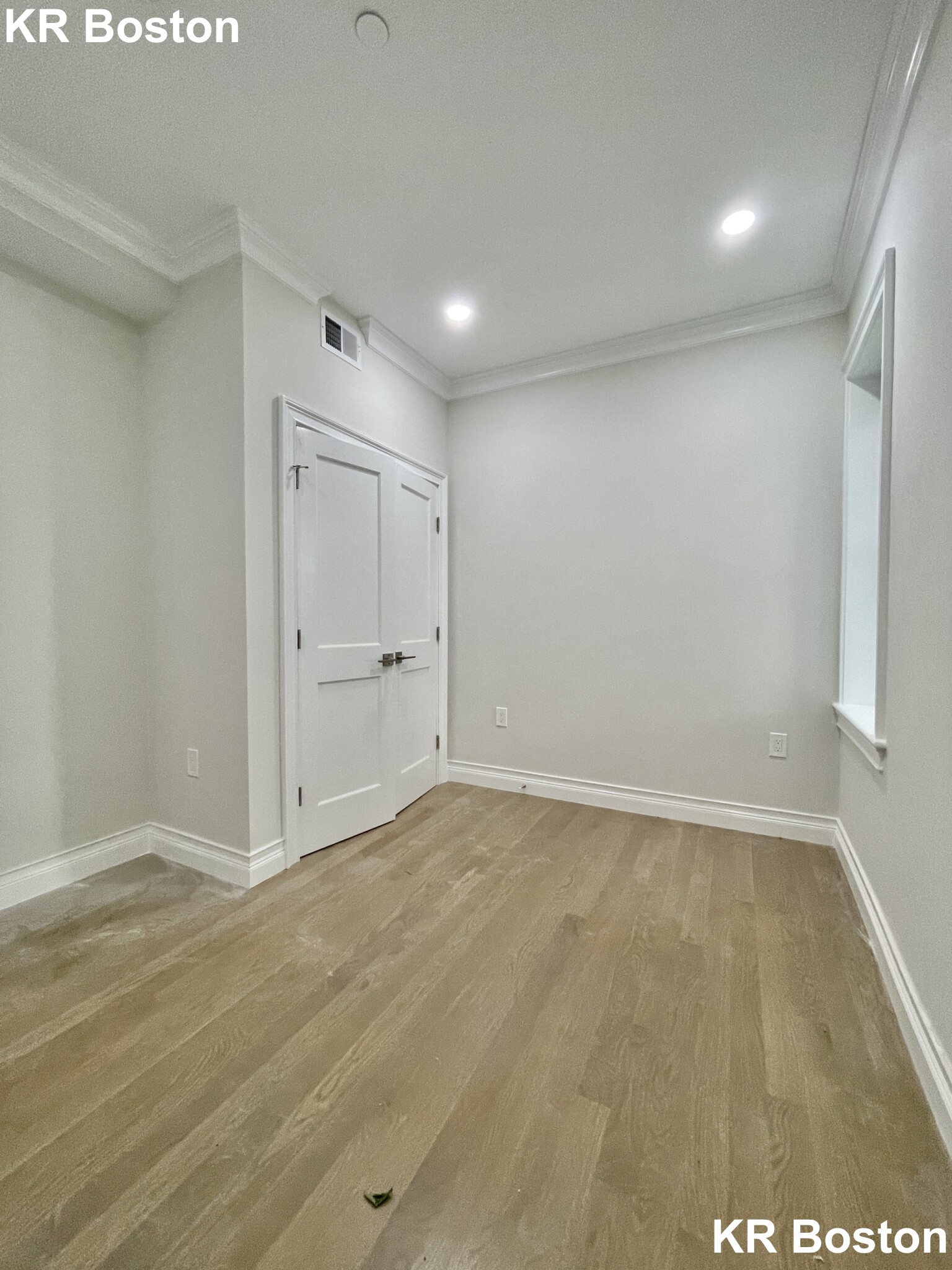 12 Mount Hood Rd, Brighton